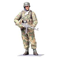 TAMIYA Plastic Model Kit Ww? German Infantryman - 74-T36304