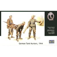 Master Box 3515 1/35 German Tank Hunters, 1944 Plastic Model Kit - MB3515